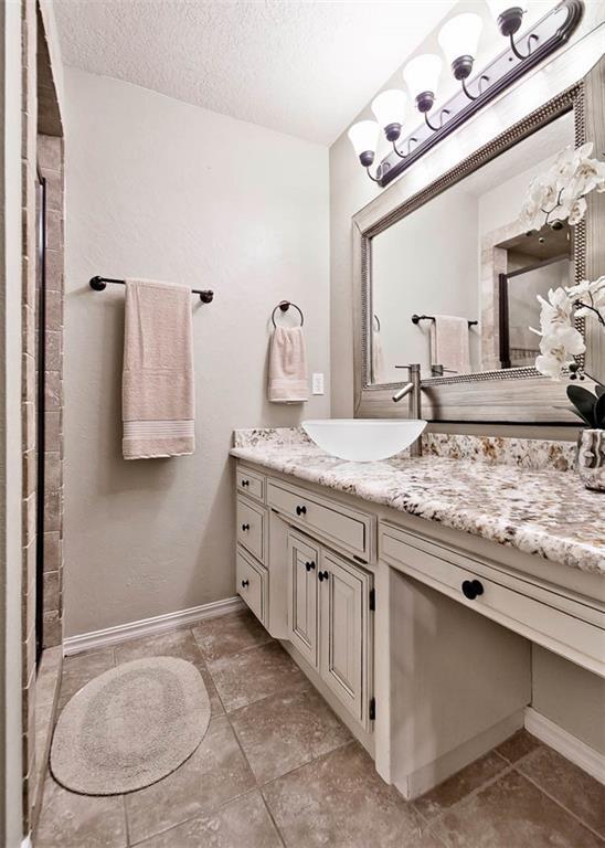 Building Photo - 5 S Prairie Dunes Dr
