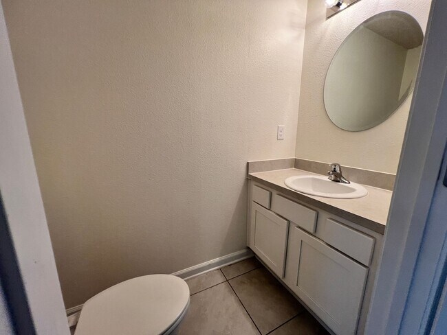 Building Photo - *COMING SOON* - 3/2.5 Townhome in Bridgewater Community