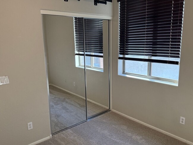 Building Photo - This is a great home located in Seville