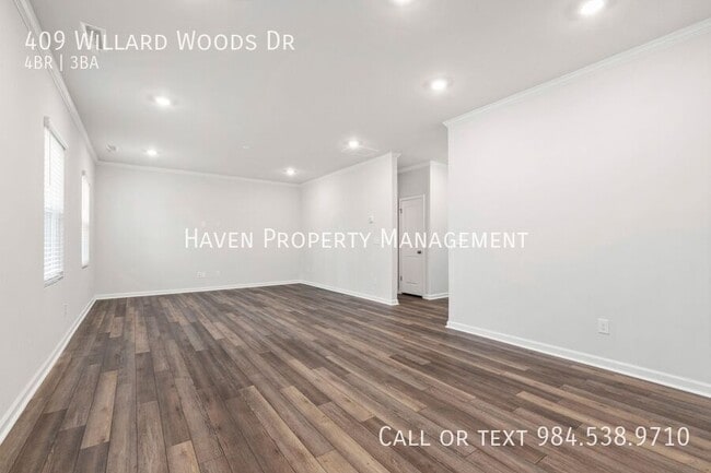 Building Photo - 409 Willard Wds Dr