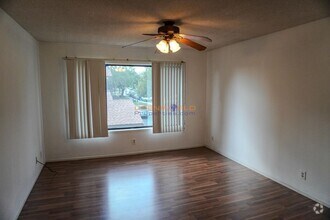 Building Photo - 2 Bed | 2 Bath | Light, Bright & Airy Cond...