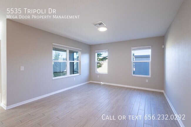 Building Photo - 5535 Tripoli Dr