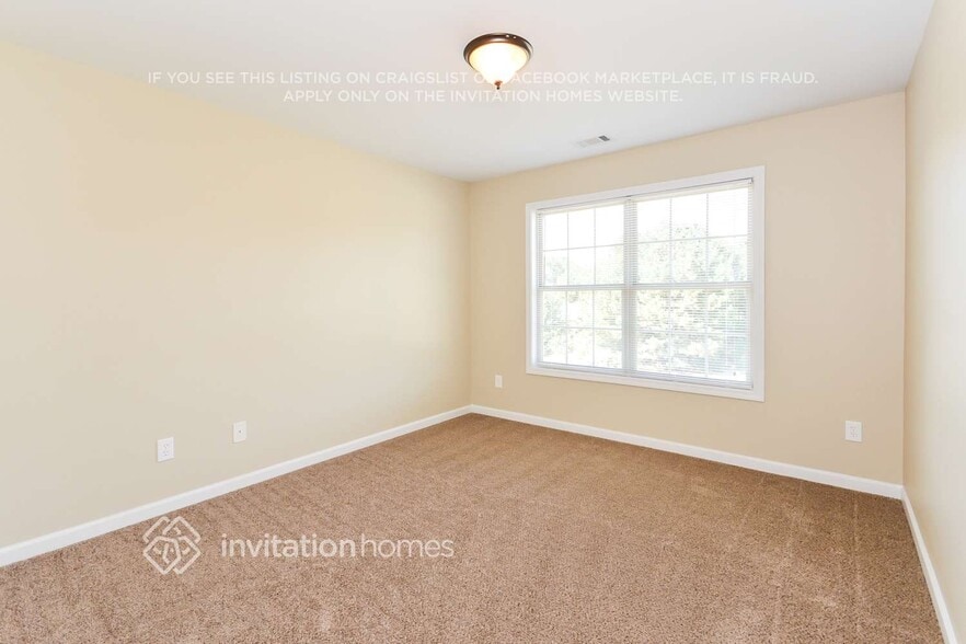 Building Photo - 2708 Westport Ln SW