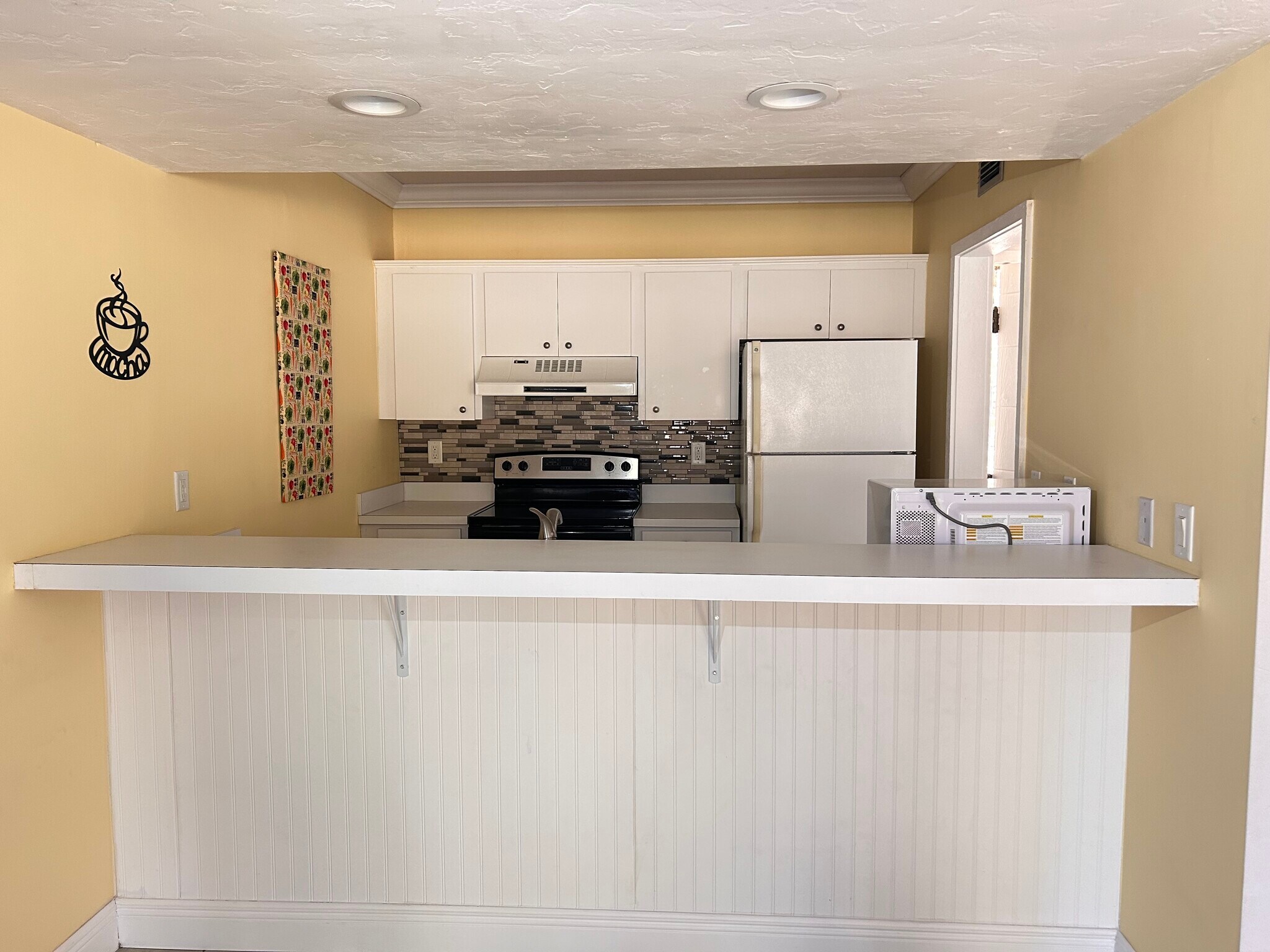 Kitchen - 4031 Abbey Ct