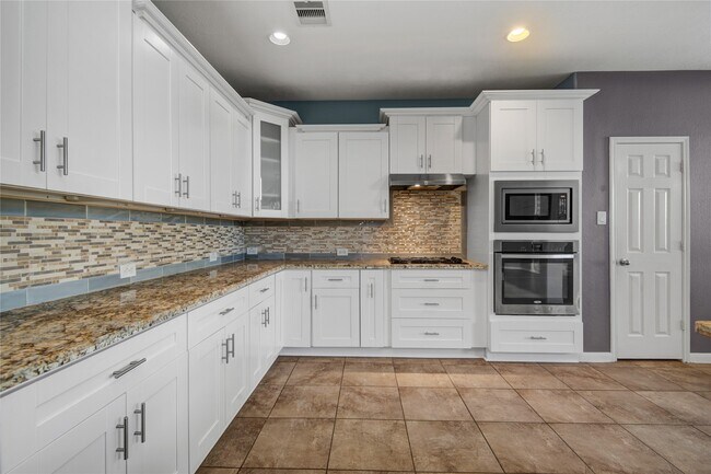 Building Photo - 6007 Dover Creek Ln