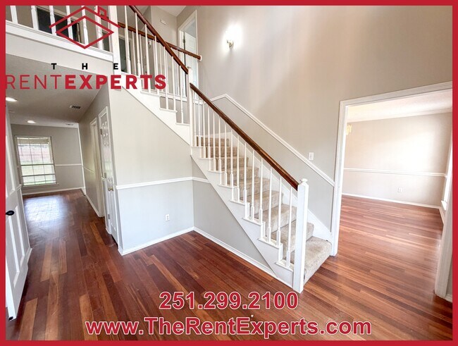 Building Photo - 7210 Ashmoor Dr N