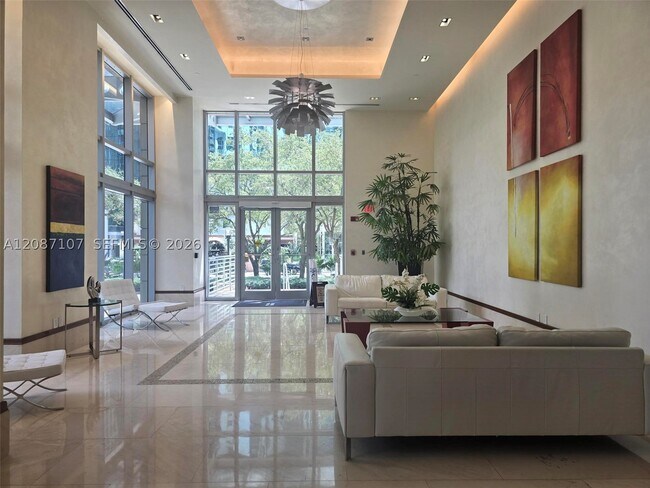 Building Photo - 1060 Brickell Ave