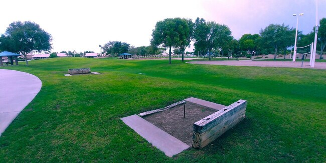 Building Photo - 1126 W Grand Caymen Dr