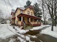 Building Photo - 128 Hawley St