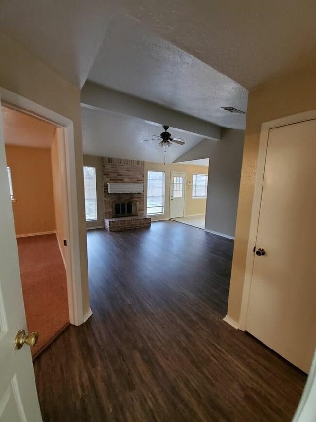 Building Photo - 4918 Quailgate Dr