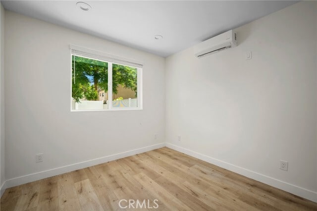 Building Photo - 6851 De Celis Pl