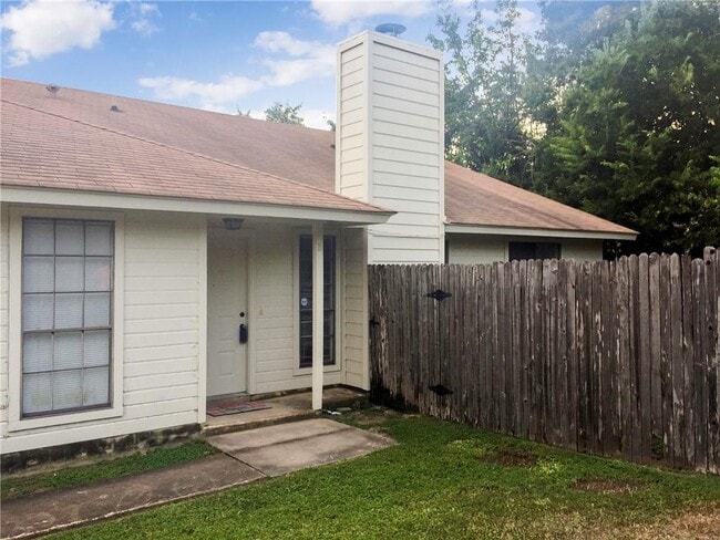 Building Photo - 2014 Alex Ave