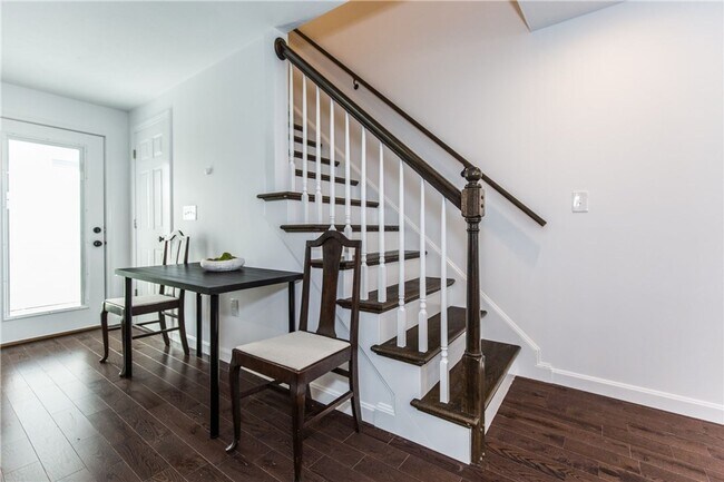 Building Photo - ****Providence – Eastside/Fox Point Single Family - $2,550****