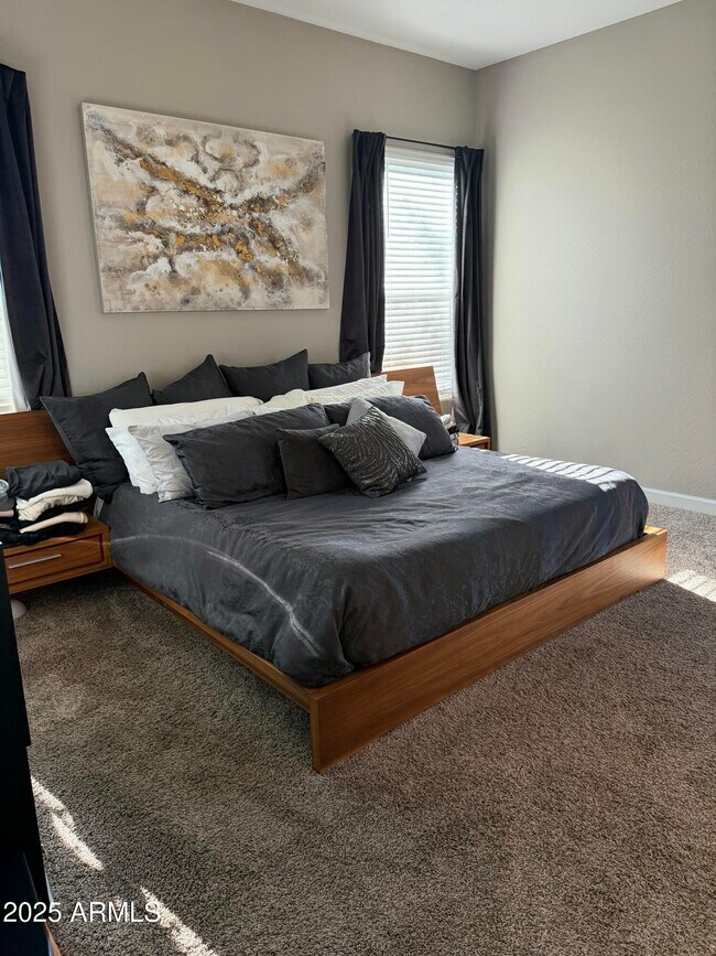 Building Photo - 3020 N 37th Pl