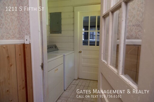 Building Photo - Nice Cottage in Mebane-Available to tour o...