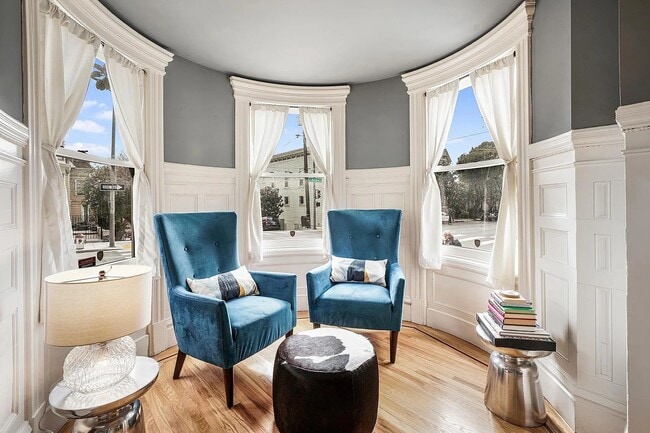 Building Photo - 2096 Pine St