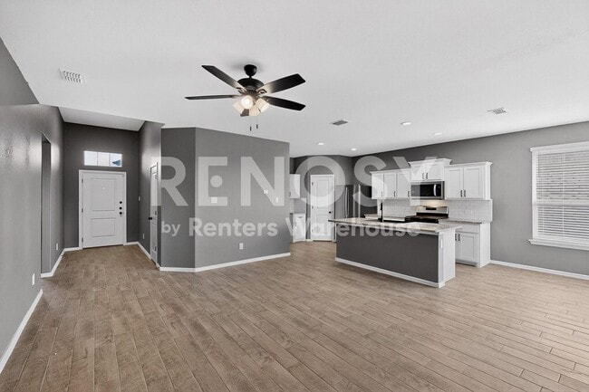 Building Photo - Completely Refreshed Fort Worth Home **** One month Rent Concession*****
