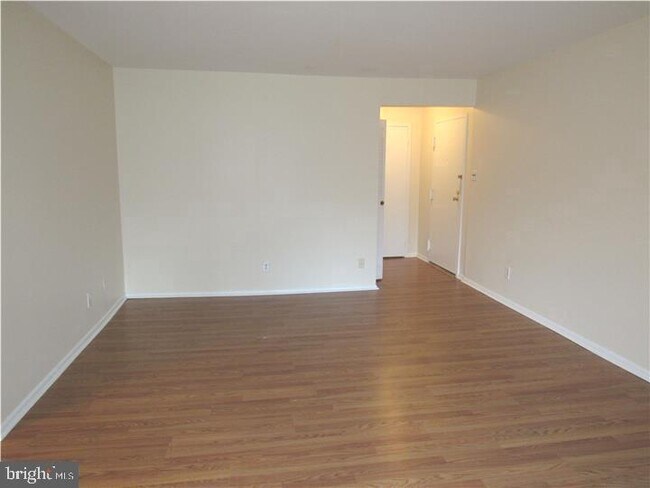 Building Photo - 4000 Gypsy Ln