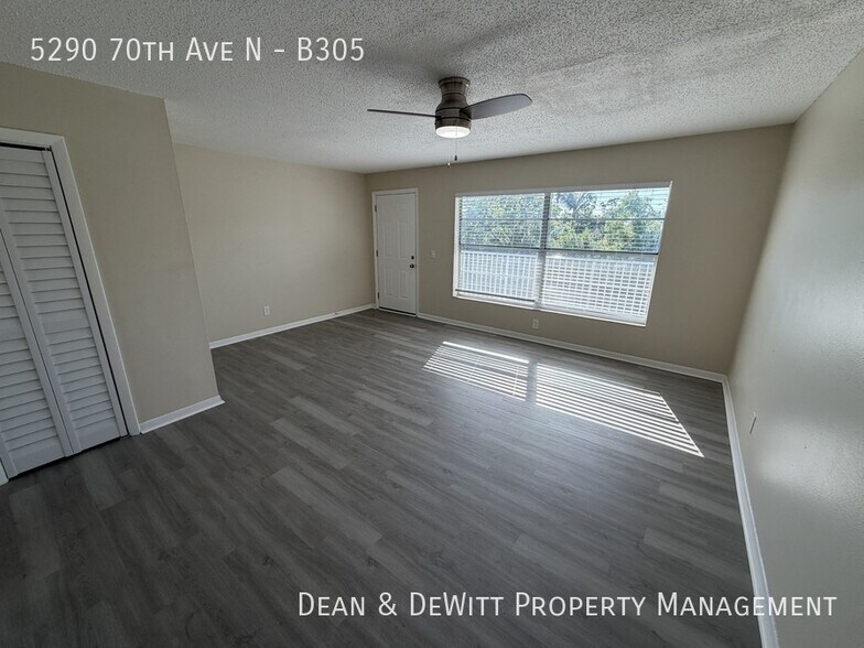 Building Photo - 1 Bed/1 Bath - Unit B305