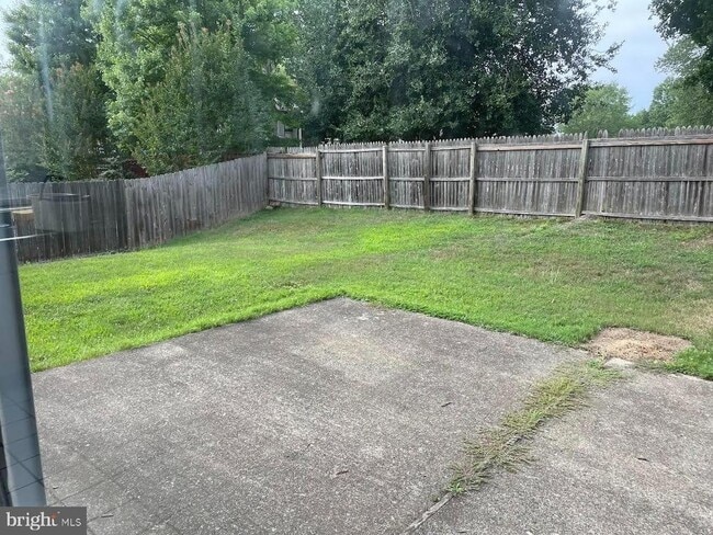 Building Photo - 9129 Tulip Grove Rd