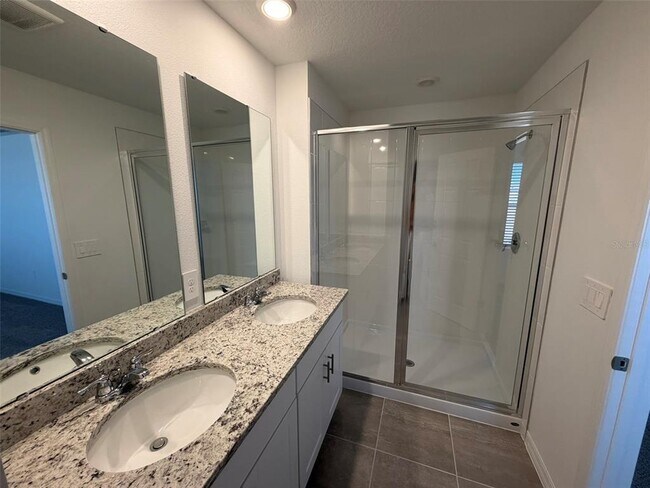 Building Photo - 16462 Bird of Paradise Ave