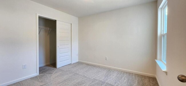 Building Photo - 112 Golden Gate Ln
