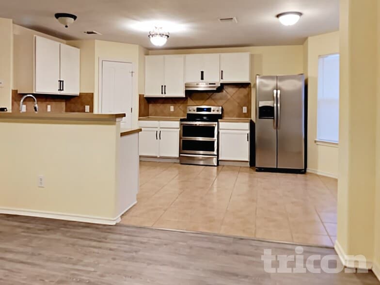 Building Photo - 5002 Braden Gate