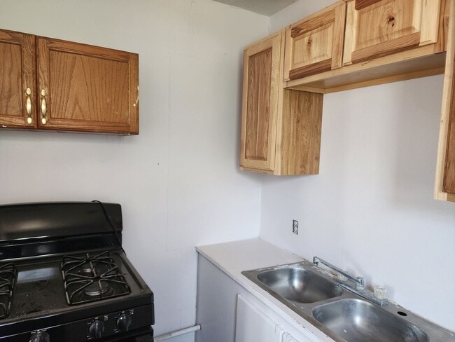 Building Photo - Cozy 1 Bed 1 Bath Home!!!