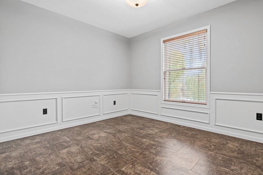 Building Photo - 9039 Brentwood Trl