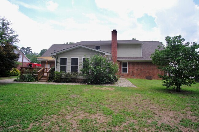 Building Photo - 1978 Penrose Dr