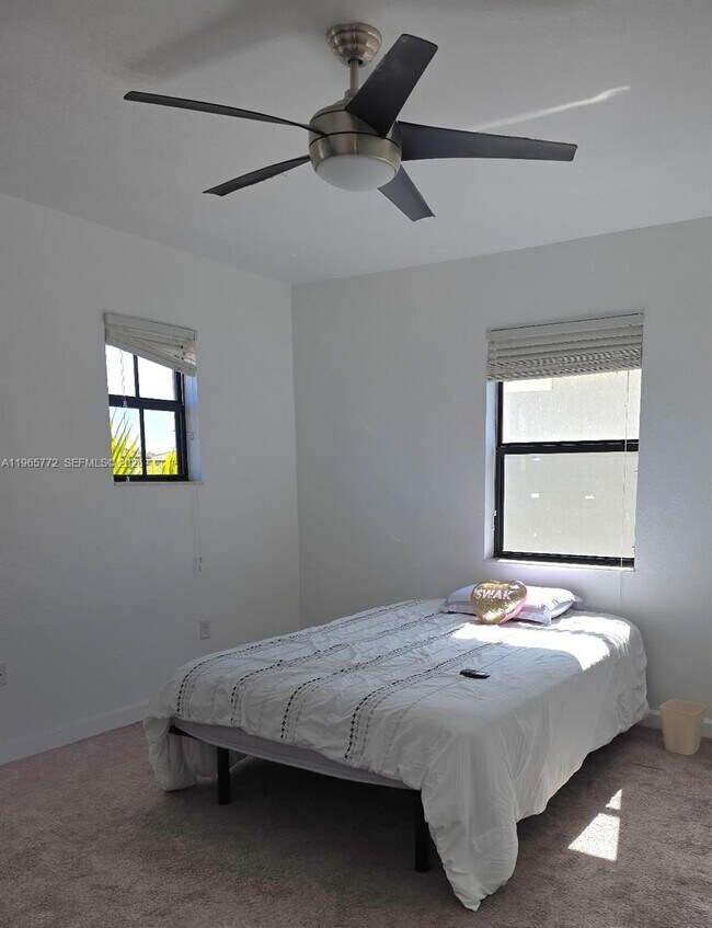 Building Photo - 24122 SW 117 Path