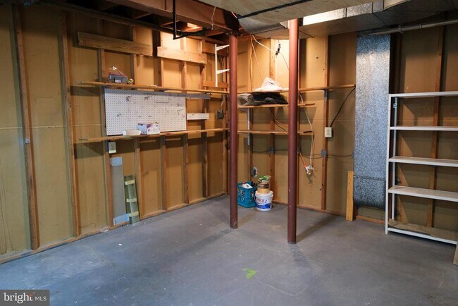 Building Photo - 14654 Bauer Dr