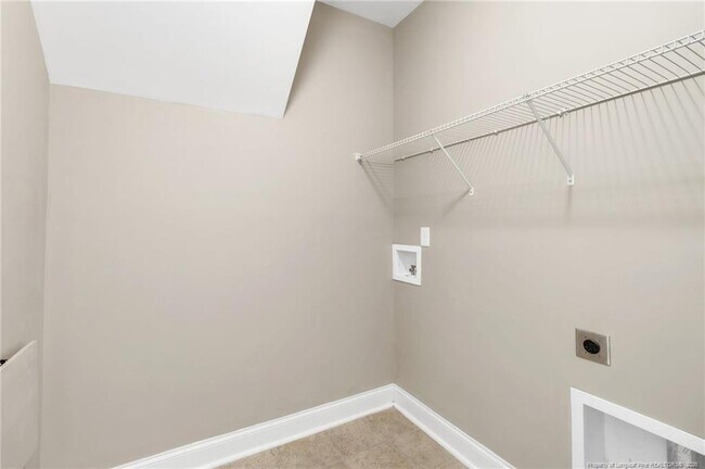 Building Photo - 127 Ganton Dr