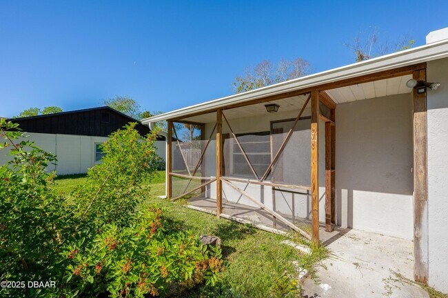 Building Photo - 906 Boulder Dr