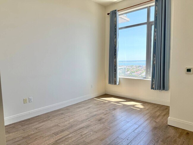Building Photo - 1524 Sheepshead Bay Rd