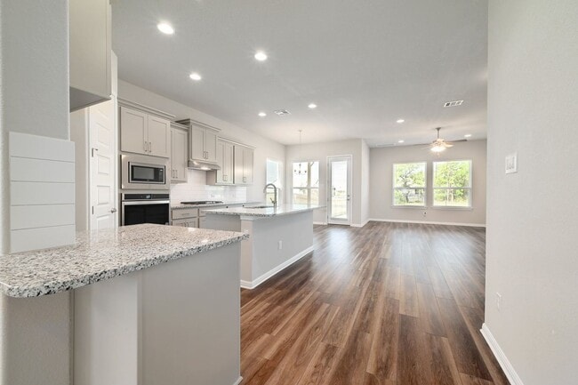 Building Photo - 3820 Brushy Creek Rd