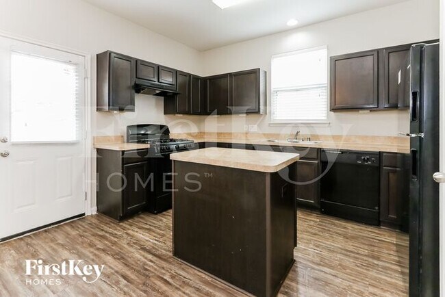 Building Photo - 12307 Allington Dr