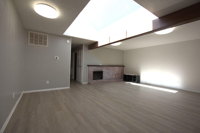 Building Photo - 5024 27th St