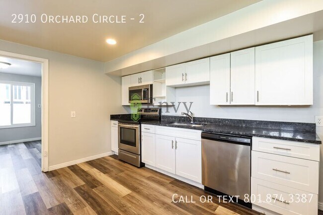 Building Photo - 2910 Orchard Cir