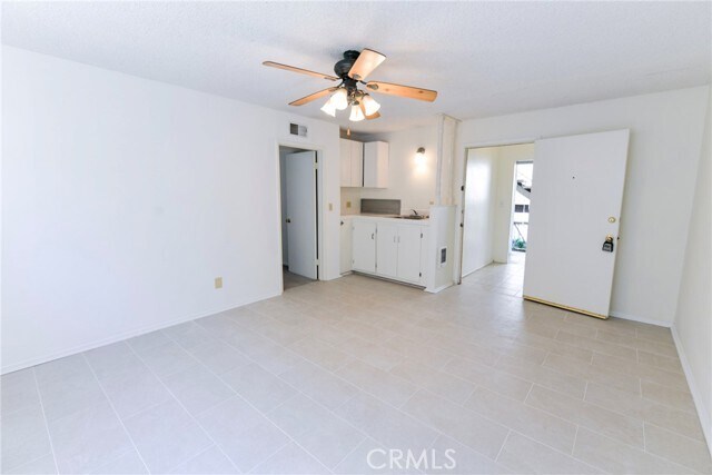 Building Photo - 207 W Mariposa