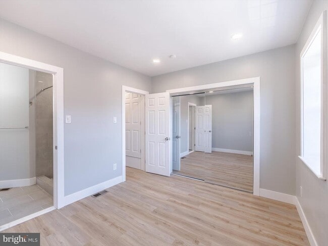 Building Photo - 672 N 19th St