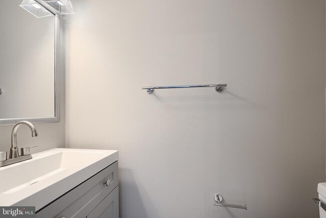 Building Photo - 3365 Cheverly Ct