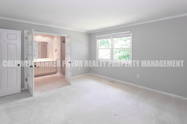 Building Photo - 211 Sandpiper Ln