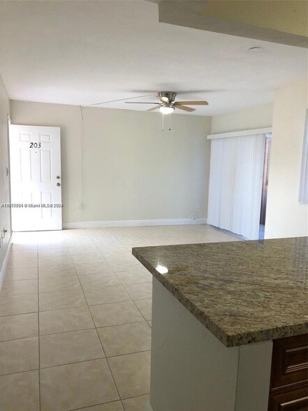 Building Photo - 6203 SW 131st Ct