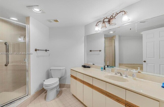 Building Photo - 7507 La Paz Blvd