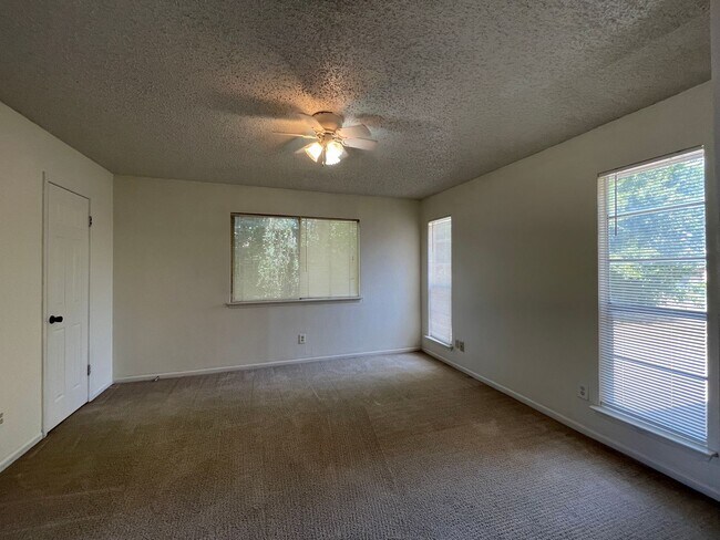 Building Photo - 4502 Whitmire Ln
