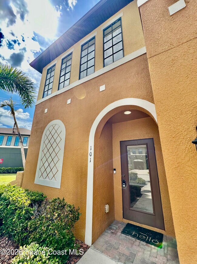 Building Photo - 1310 Lara Cir
