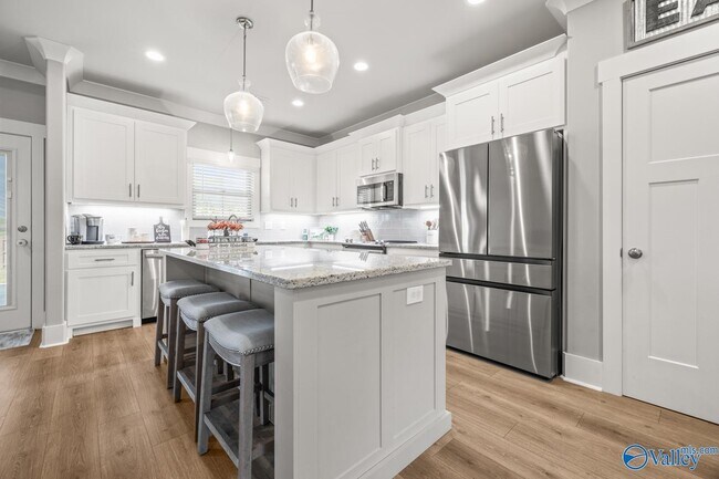 Building Photo - 29458 Carnaby Ln