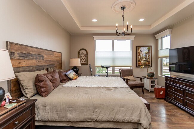 Building Photo - Stunning Flying Horse Patio Home with Stunning Views!!