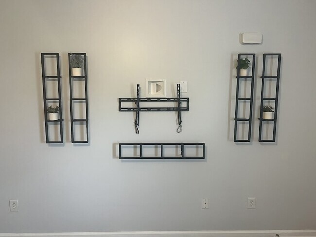 Building Photo - 1019 Briggs Ln